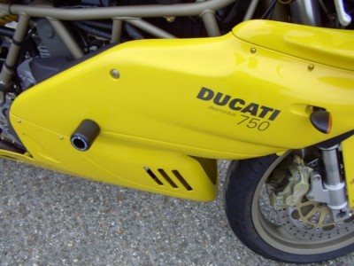 Padací chrániče - Ducati 600SS/750SS/900SS/1000DS ('99-'00), černé
